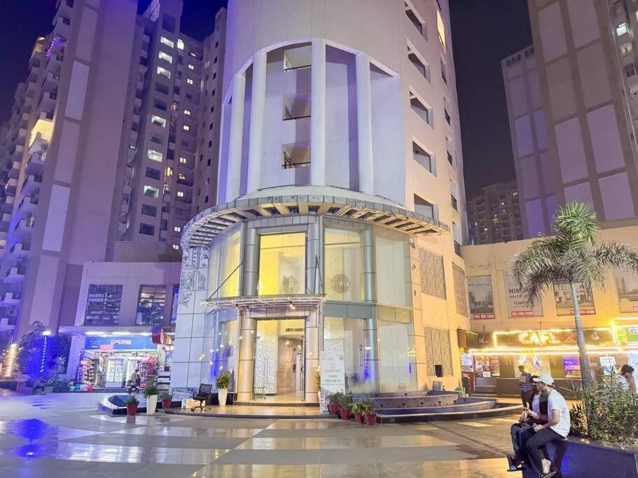 The Snuggle Spot Apartment Noida Exterior photo